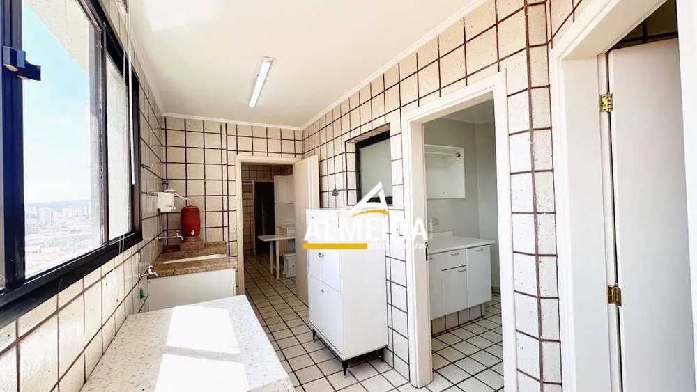 Apartamento, 4 quartos, 231 m² - Foto 4