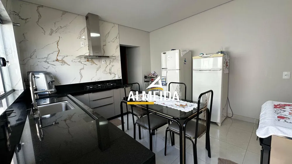 Casa, 3 quartos, 108 m² - Foto 2