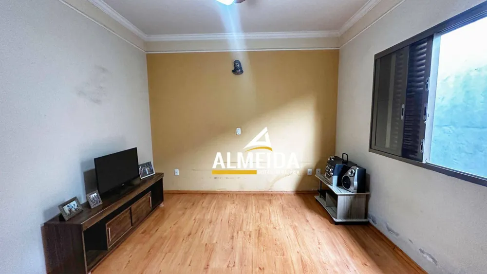 Casa, 3 quartos, 257 m² - Foto 4
