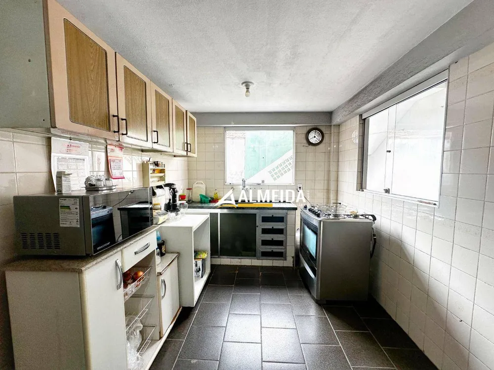 Casa, 6 quartos, 186 m² - Foto 7