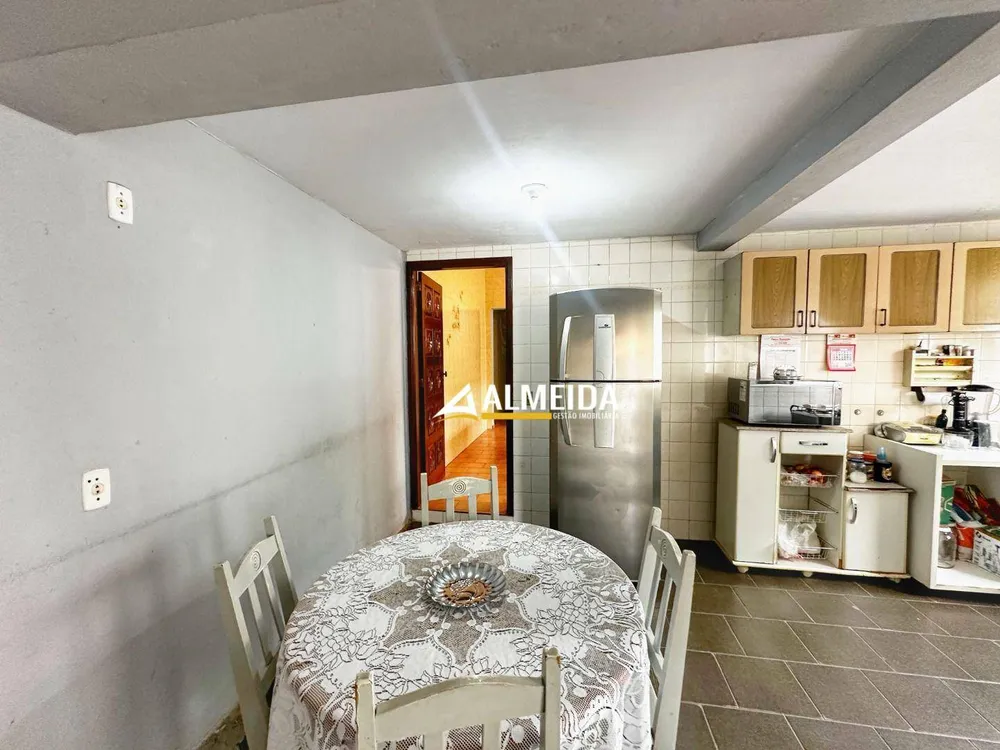 Casa, 6 quartos, 186 m² - Foto 15