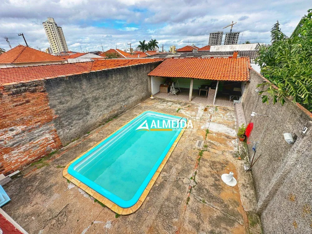 Casa, 6 quartos, 186 m² - Foto 1