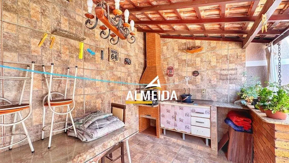 Casa, 2 quartos, 121 m² - Foto 1