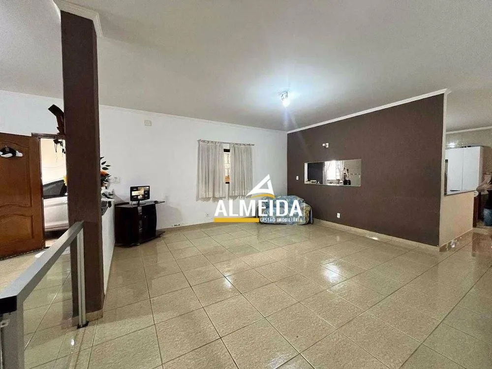 Casa, 3 quartos, 204 m² - Foto 10