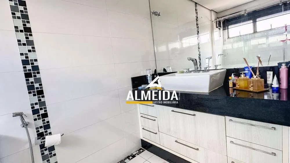 Apartamento, 3 quartos, 132 m² - Foto 2
