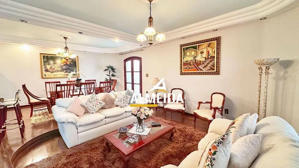 Casa, 3 quartos, 393 m² - Foto 1
