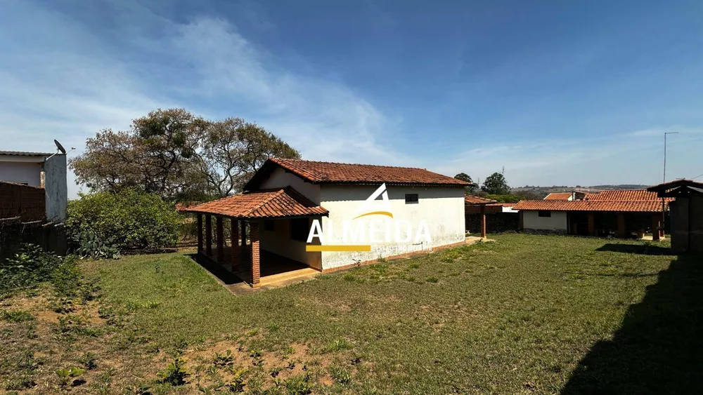 Chácara, 2 quartos, 2250 m² - Foto 1