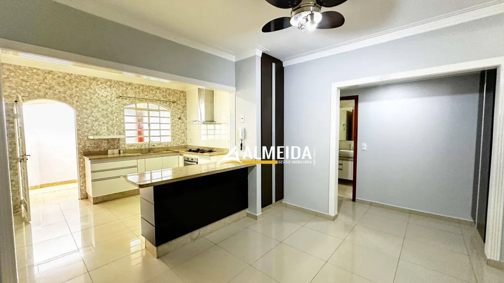 Casa, 2 quartos, 187 m² - Foto 9