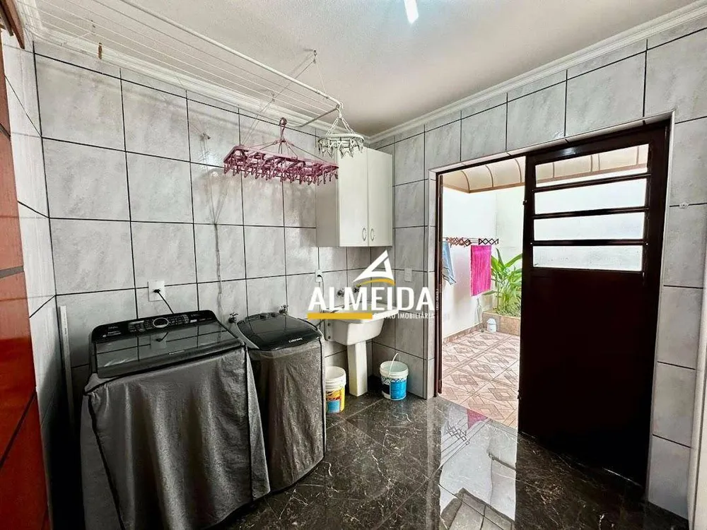 Casa, 3 quartos, 275 m² - Foto 16
