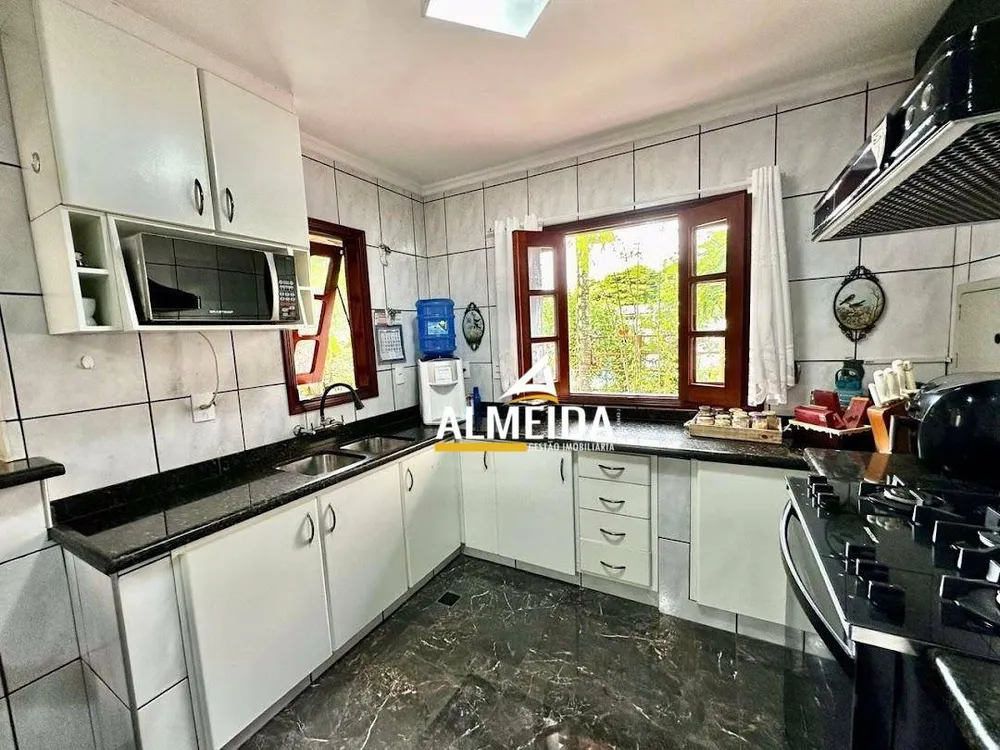 Casa, 3 quartos, 275 m² - Foto 15