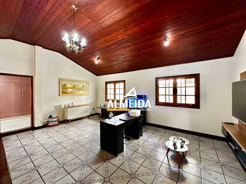 Casa, 3 quartos, 275 m² - Foto 8