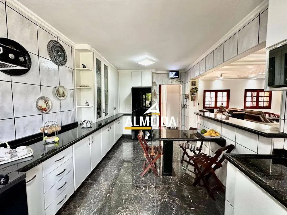 Casa, 3 quartos, 275 m² - Foto 13