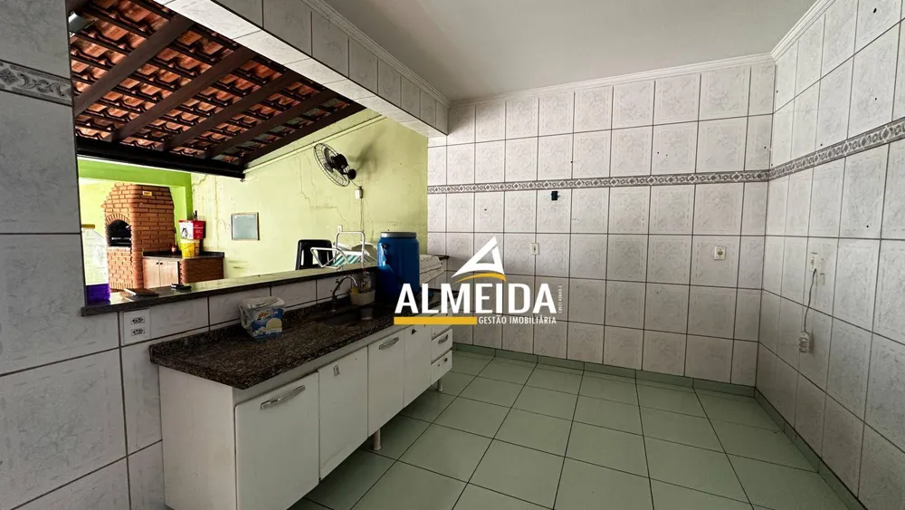 Casa, 3 quartos, 252 m² - Foto 10