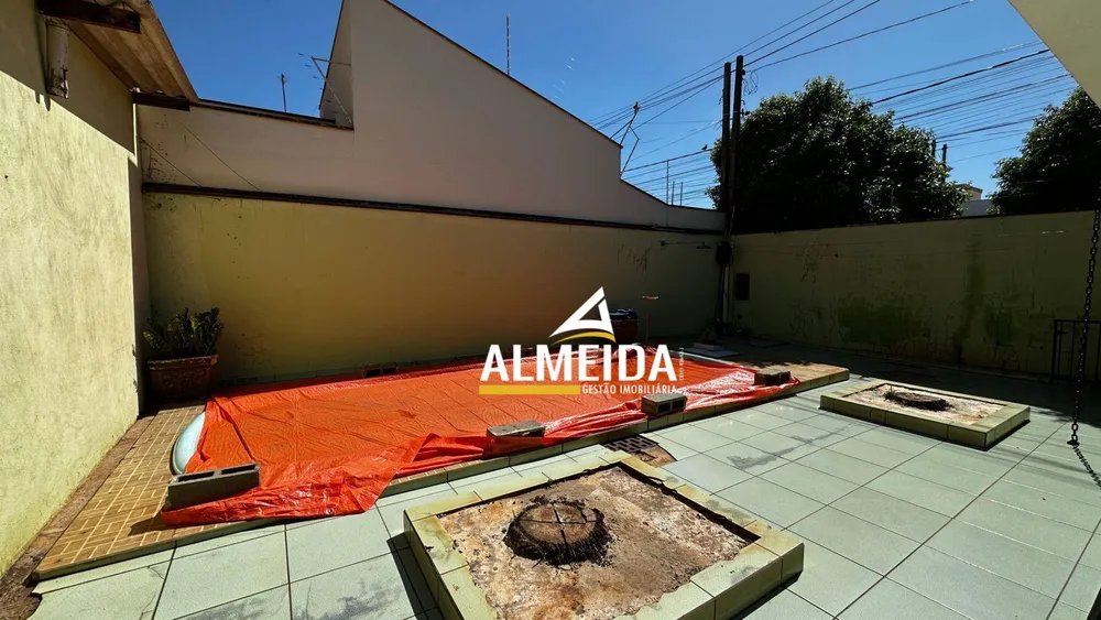 Casa, 3 quartos, 252 m² - Foto 8