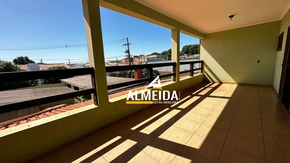 Casa, 3 quartos, 252 m² - Foto 2