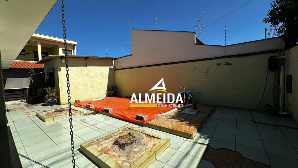 Casa, 3 quartos, 252 m² - Foto 13
