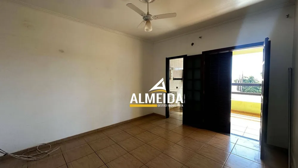 Casa, 3 quartos, 252 m² - Foto 15