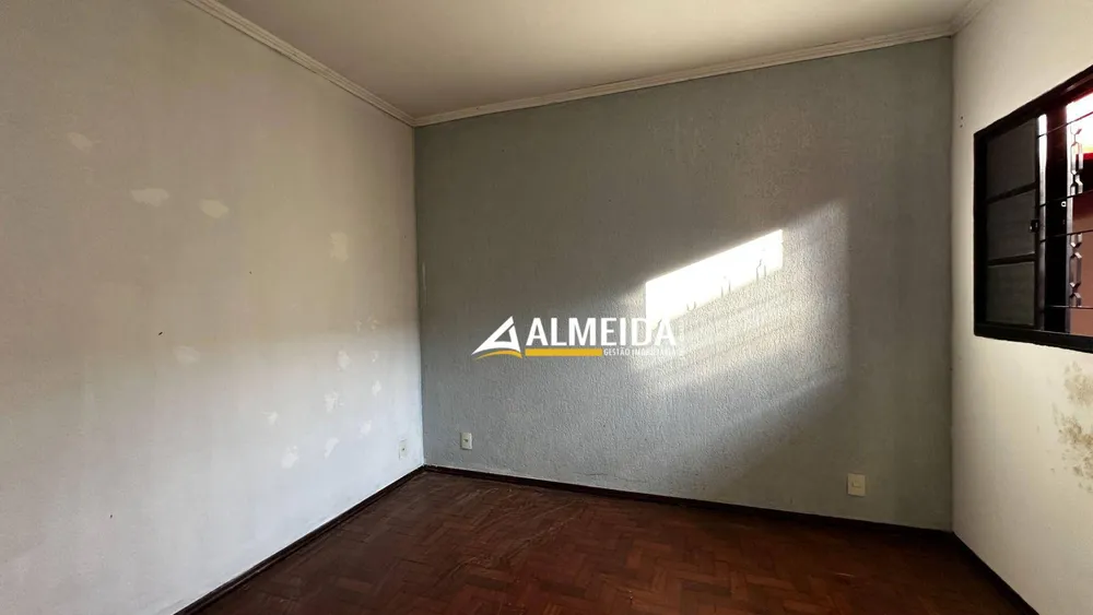 Casa, 3 quartos, 200 m² - Foto 2