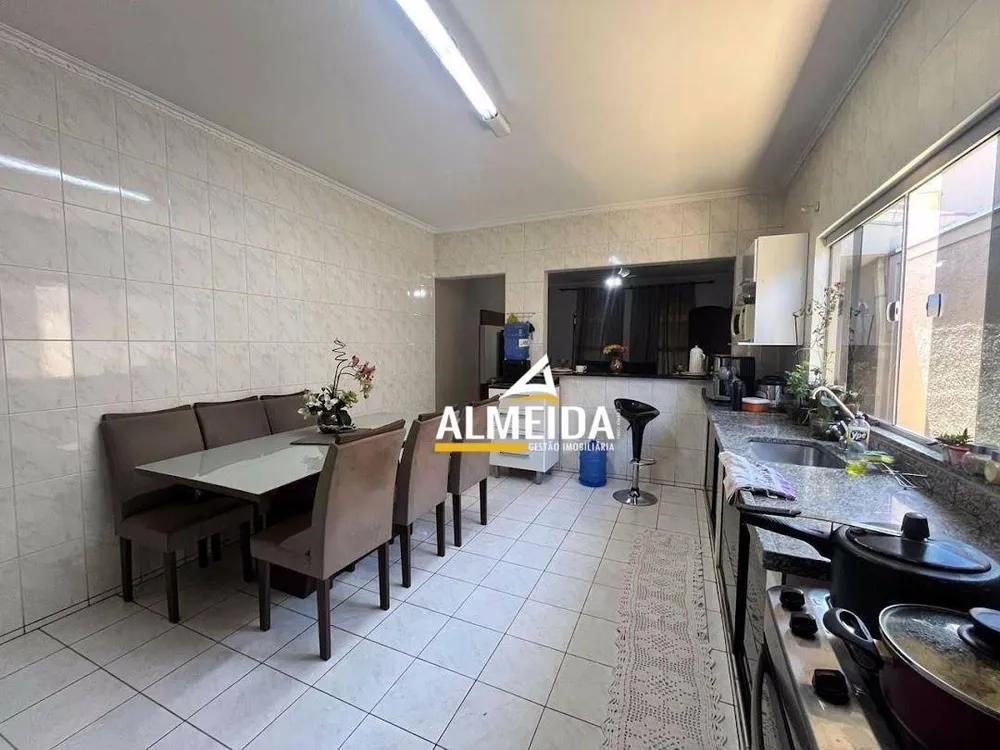 Casa, 2 quartos, 120 m² - Foto 1