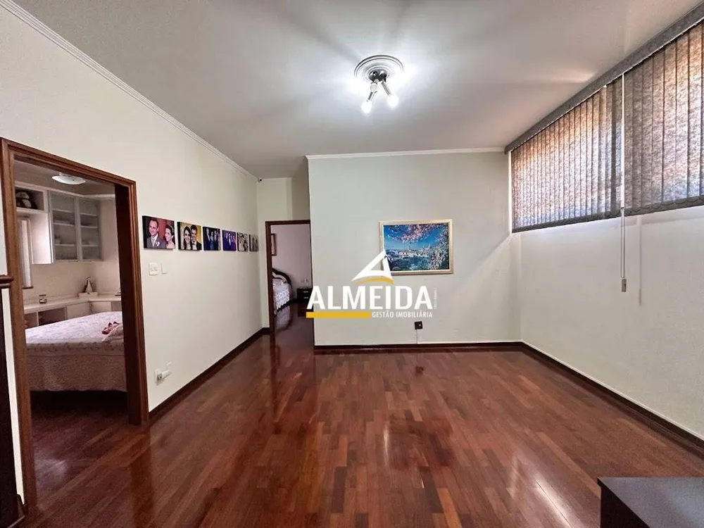 Casa, 3 quartos, 334 m² - Foto 10