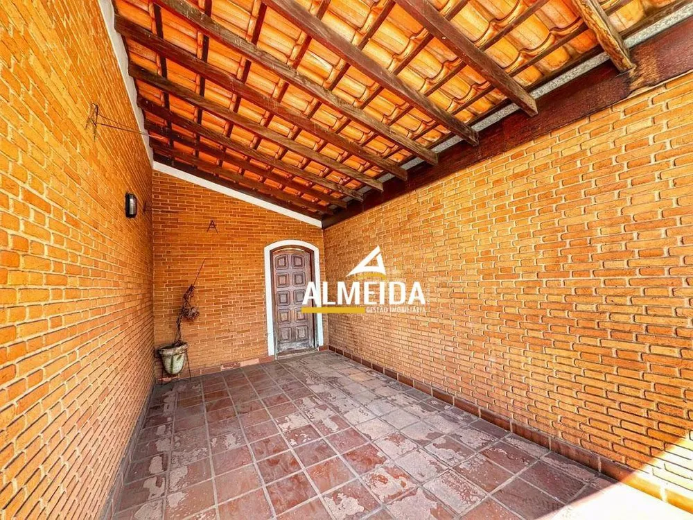 Casa, 3 quartos, 200 m² - Foto 2