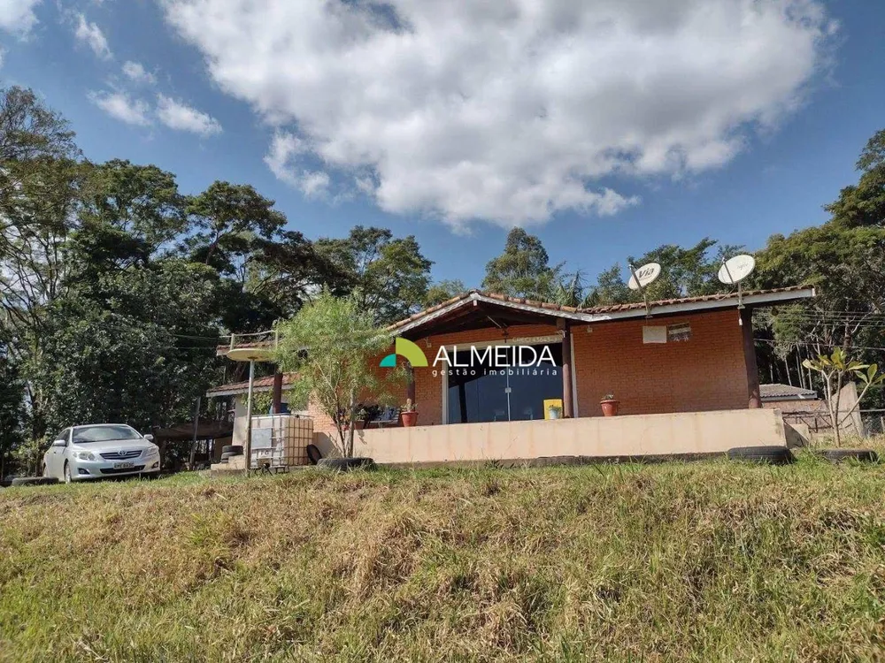 Sítio, 2 quartos, 2050 m² - Foto 1