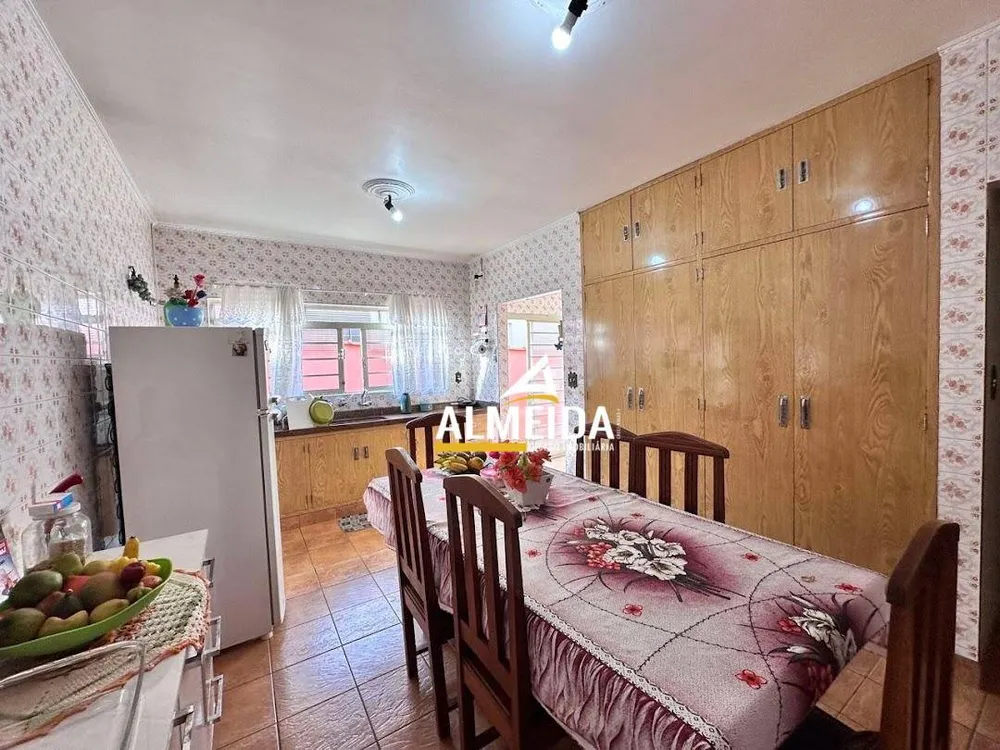 Casa, 3 quartos, 170 m² - Foto 2