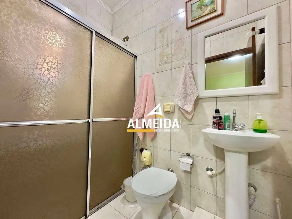 Casa, 3 quartos, 219 m² - Foto 13