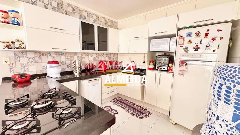 Casa, 4 quartos, 187 m² - Foto 2