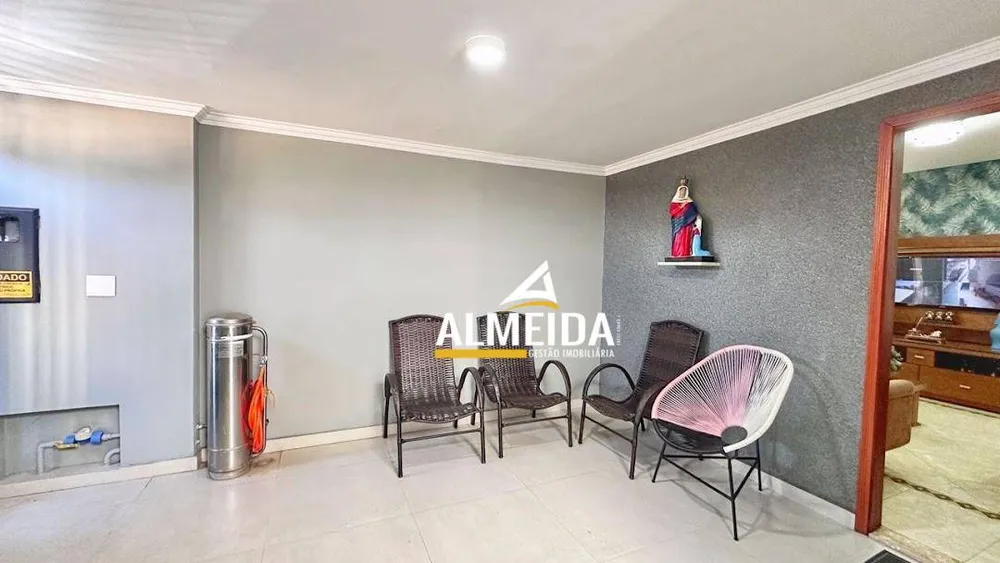 Casa, 3 quartos, 204 m² - Foto 2