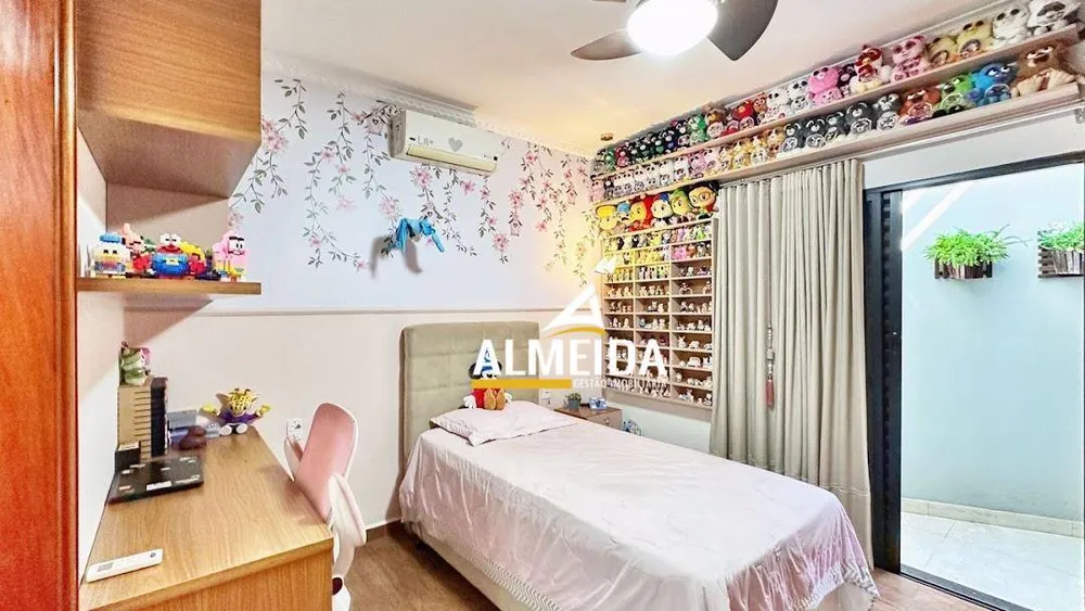 Casa, 3 quartos, 204 m² - Foto 8