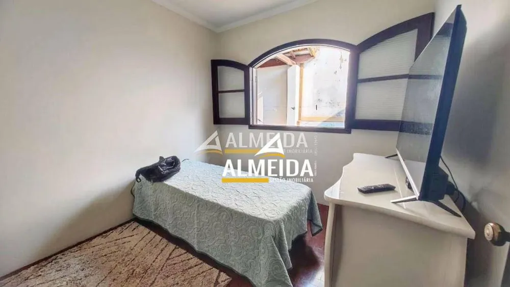 Casa, 4 quartos, 213 m² - Foto 3