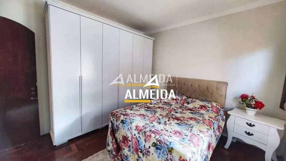Casa, 4 quartos, 213 m² - Foto 2