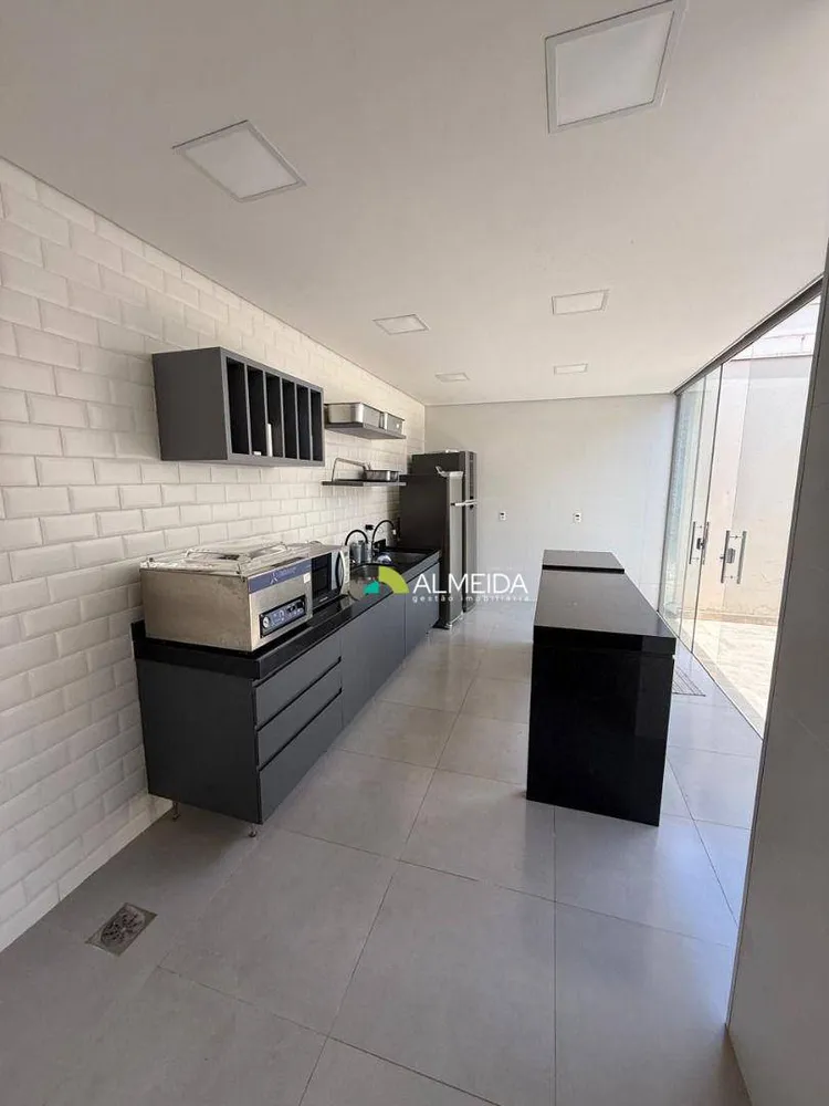 Casa, 2 quartos, 210 m² - Foto 2