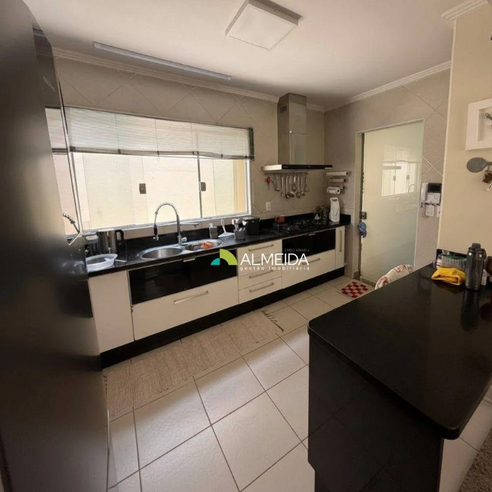 Casa, 2 quartos, 210 m² - Foto 8
