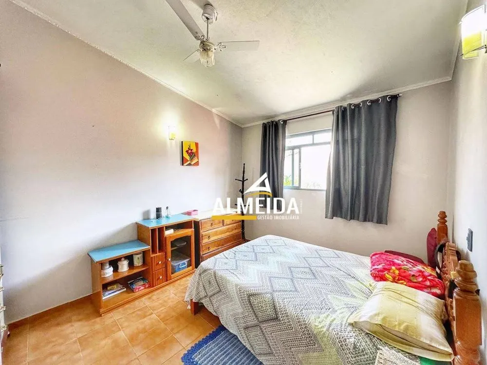 Casa, 4 quartos, 245 m² - Foto 3