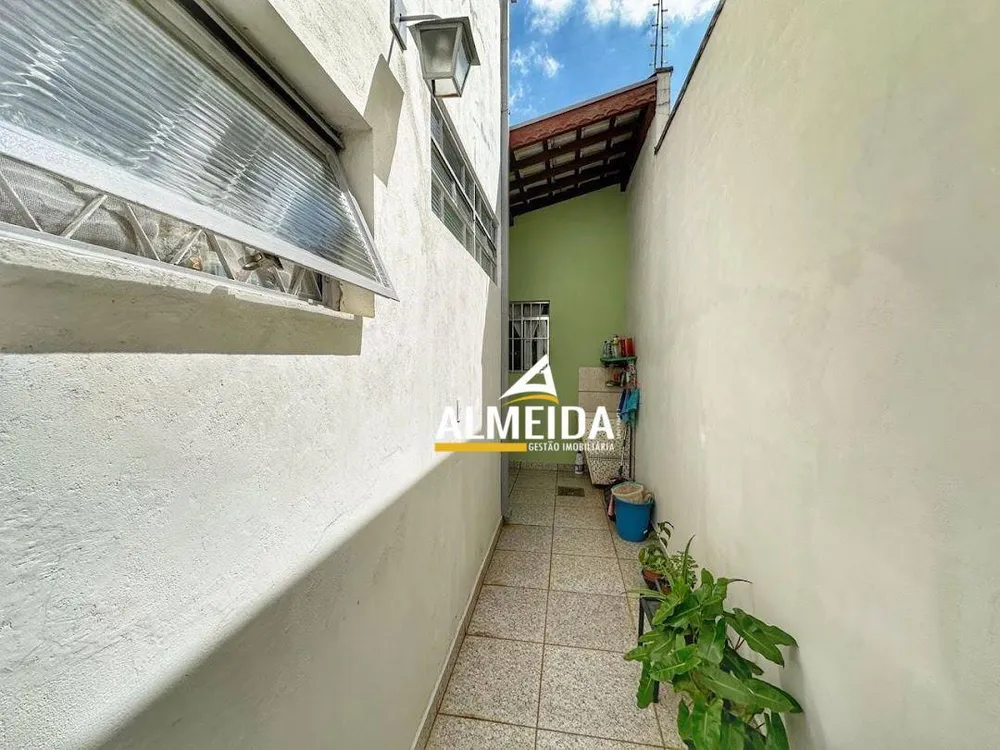 Casa, 4 quartos, 245 m² - Foto 11
