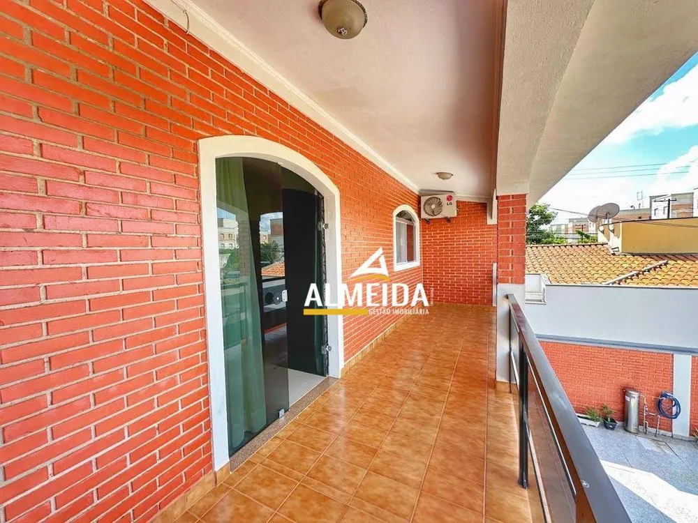 Casa, 4 quartos, 245 m² - Foto 5