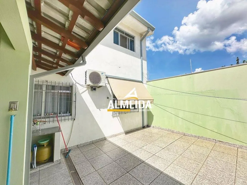 Casa, 4 quartos, 245 m² - Foto 8