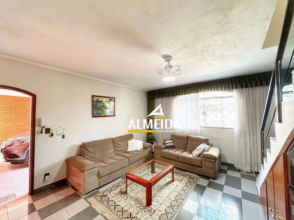 Casa, 4 quartos, 245 m² - Foto 9
