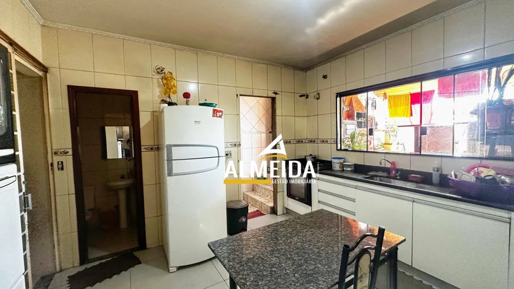 Casa, 3 quartos, 213 m² - Foto 3