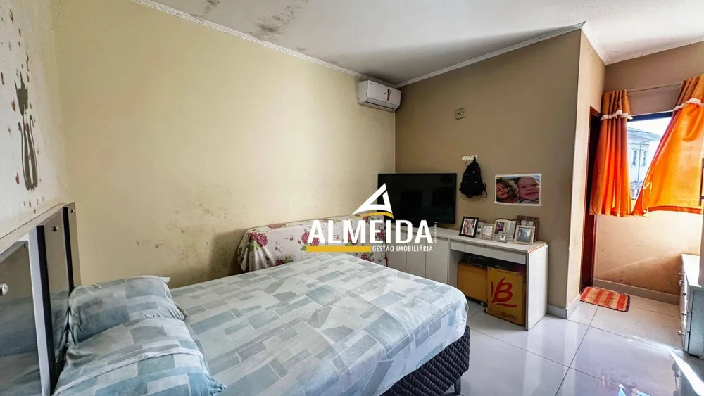 Casa, 3 quartos, 213 m² - Foto 4