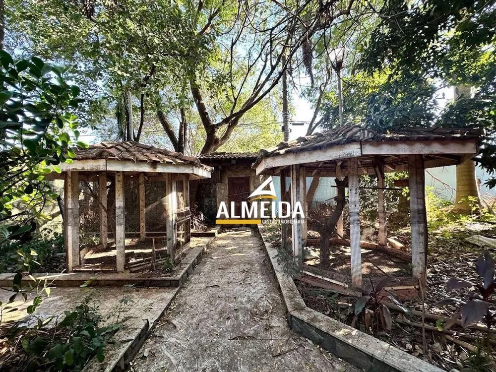 Chácara, 3 quartos, 3618 m² - Foto 1