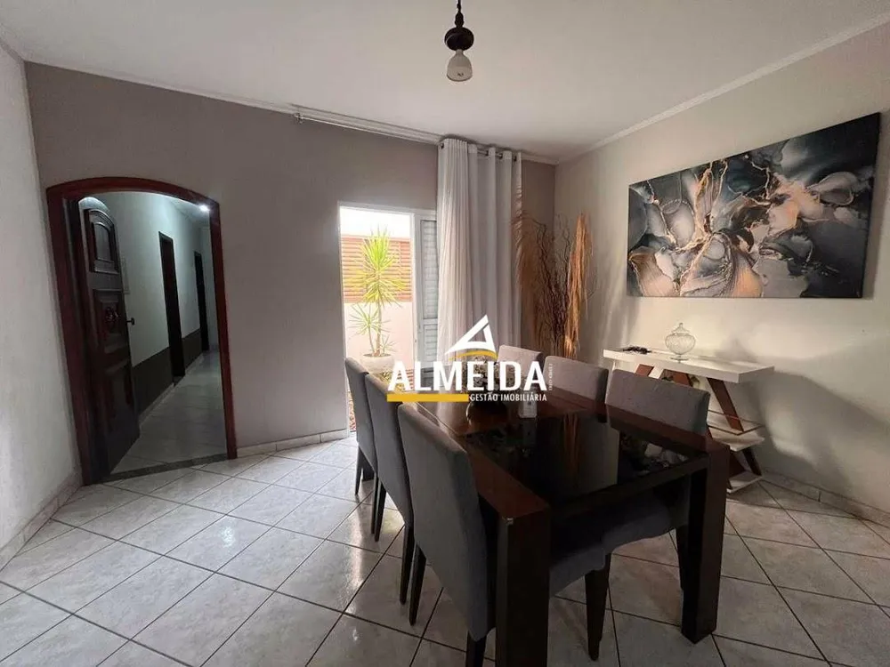 Casa, 3 quartos, 206 m² - Foto 11