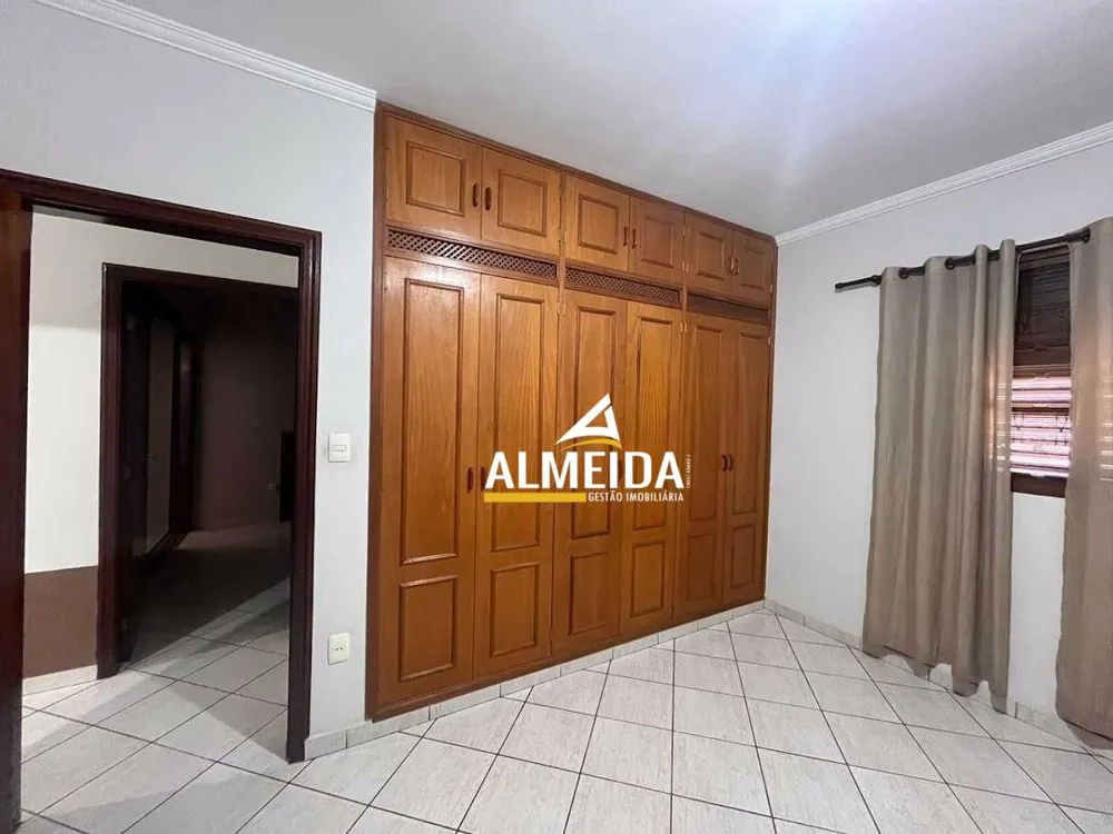 Casa, 3 quartos, 206 m² - Foto 10