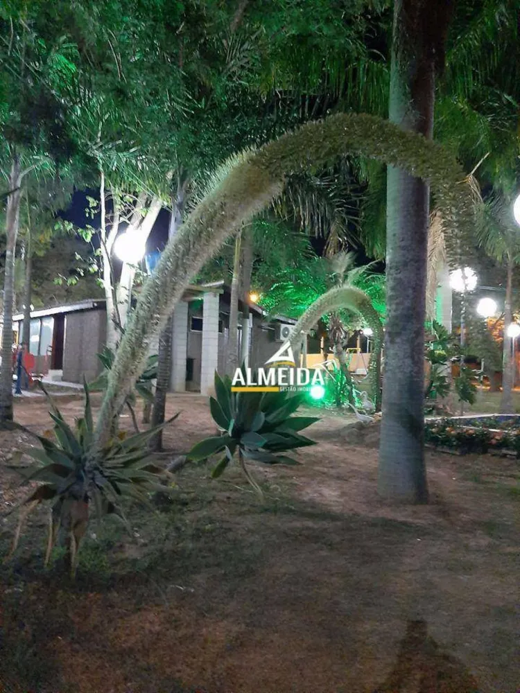 Chácara, 2 quartos, 1044 m² - Foto 2