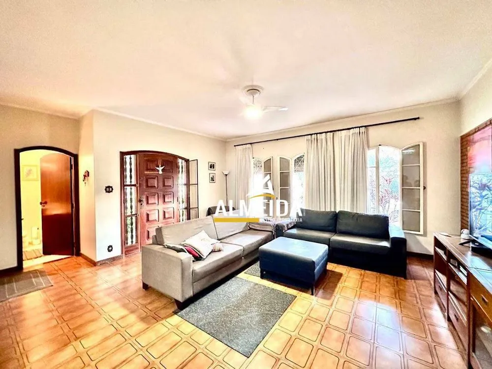 Casa, 3 quartos, 192 m² - Foto 1
