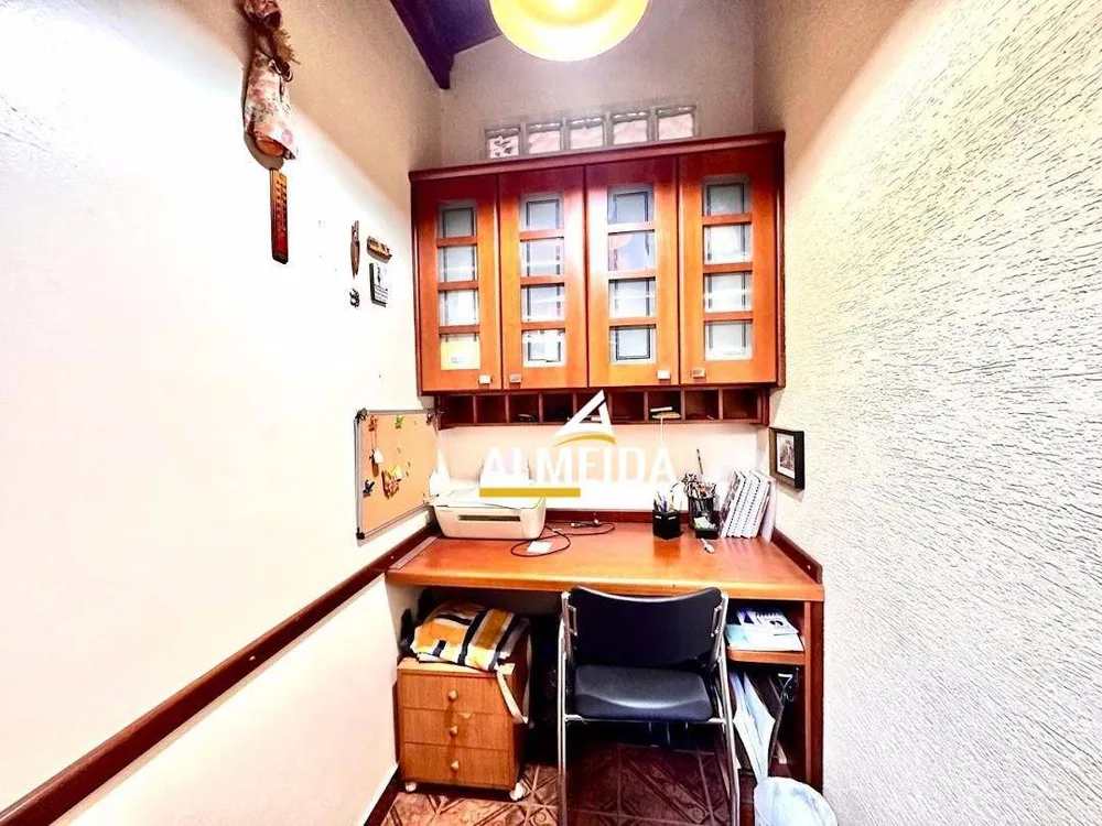 Casa, 3 quartos, 192 m² - Foto 2