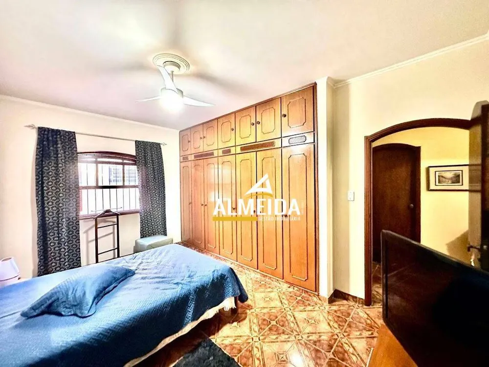Casa, 3 quartos, 192 m² - Foto 11