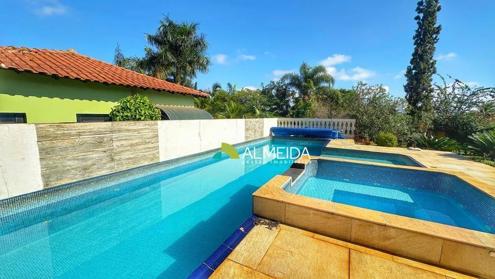 Chácara, 3 quartos, 1050 m² - Foto 1